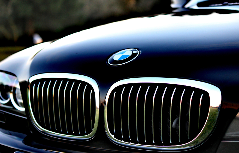 Clean car chrome
