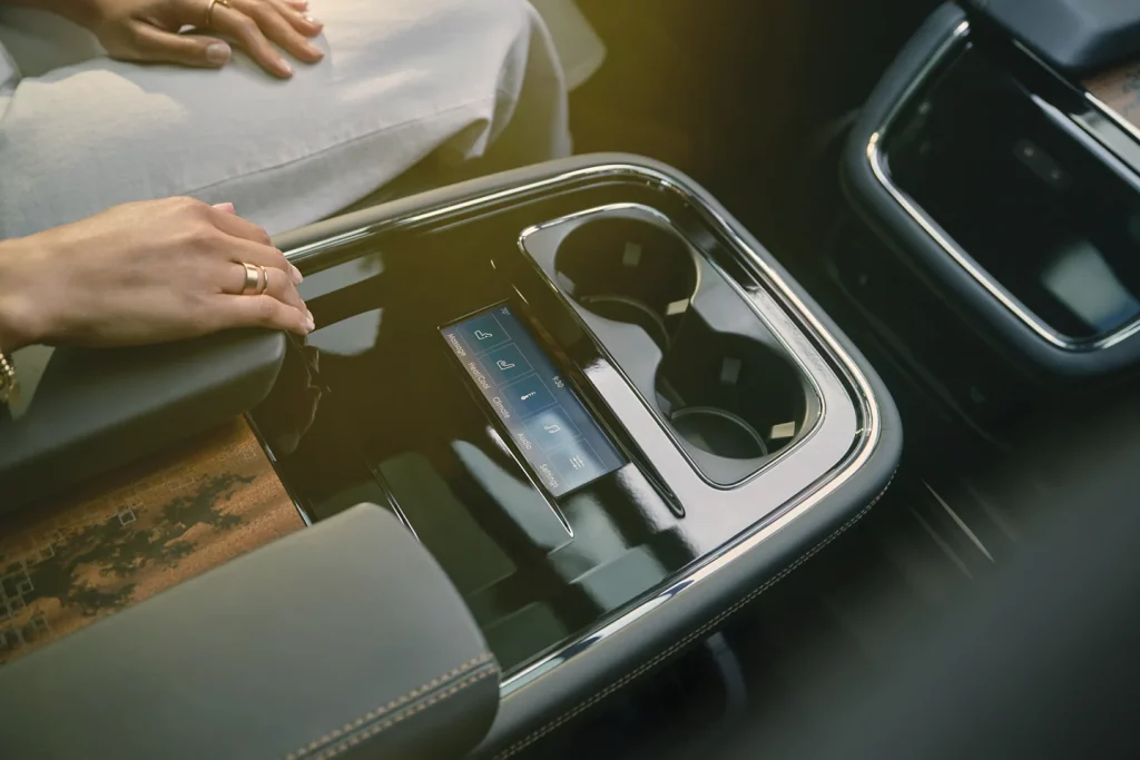 2023 Lincoln Navigator interior