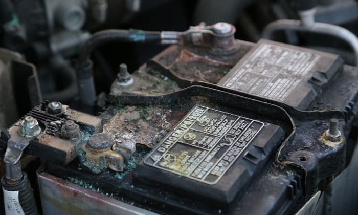 car-battery-corrosion. signs-and-how-to-clean-and-avoid-it